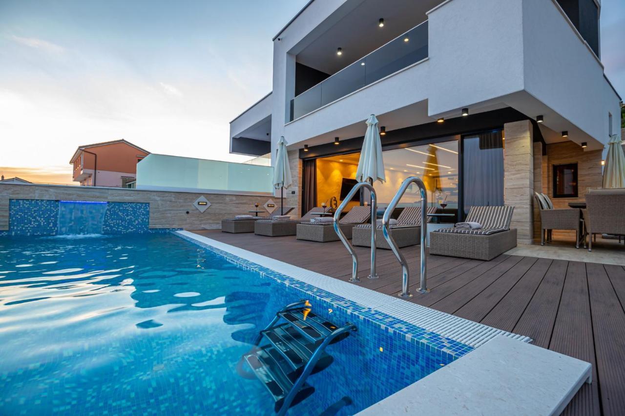 Villa Marassi With Heated Pool, Hot Tub And Sauna Crikvenica Exterior photo