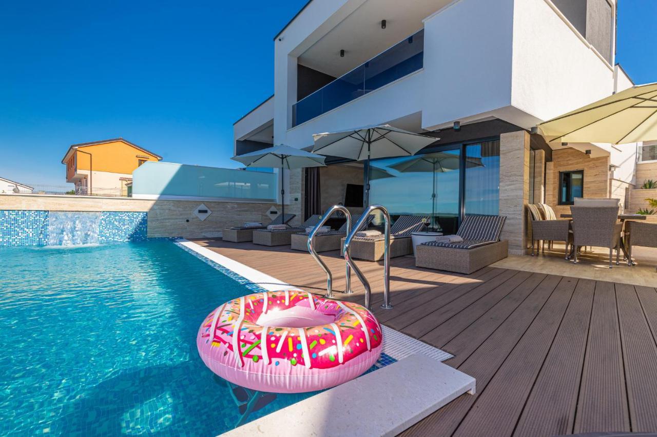 Villa Marassi With Heated Pool, Hot Tub And Sauna Crikvenica Exterior photo