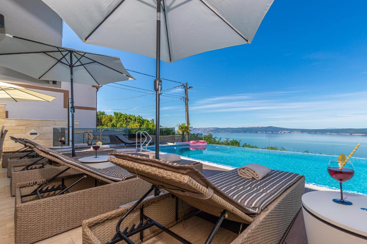 Villa Marassi With Heated Pool, Hot Tub And Sauna Crikvenica Exterior photo
