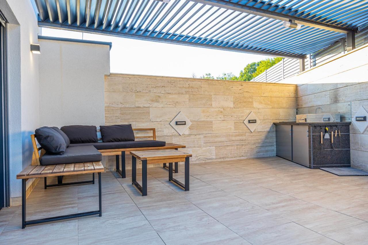 Villa Marassi With Heated Pool, Hot Tub And Sauna Crikvenica Exterior photo